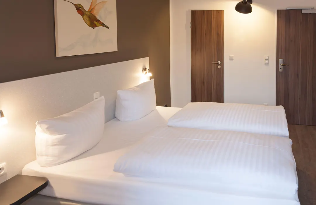 Hotel West-1
